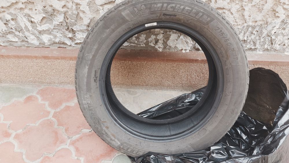 Anvelope Michelin Crossclimate2 215 60 17