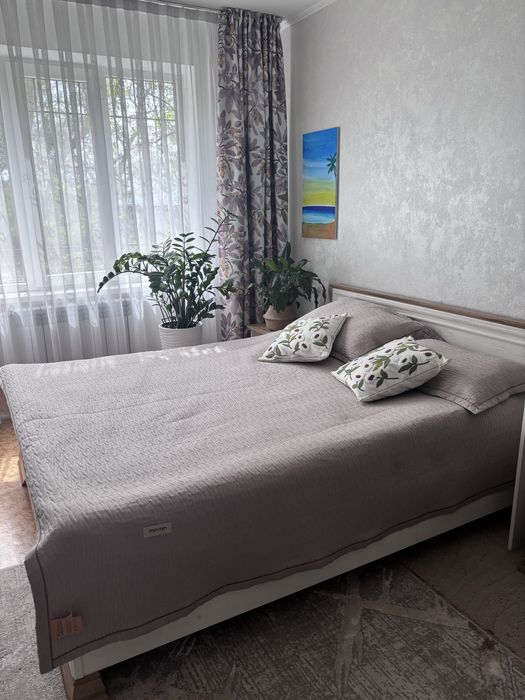 Продам спальный гарнитур , производство Россия.