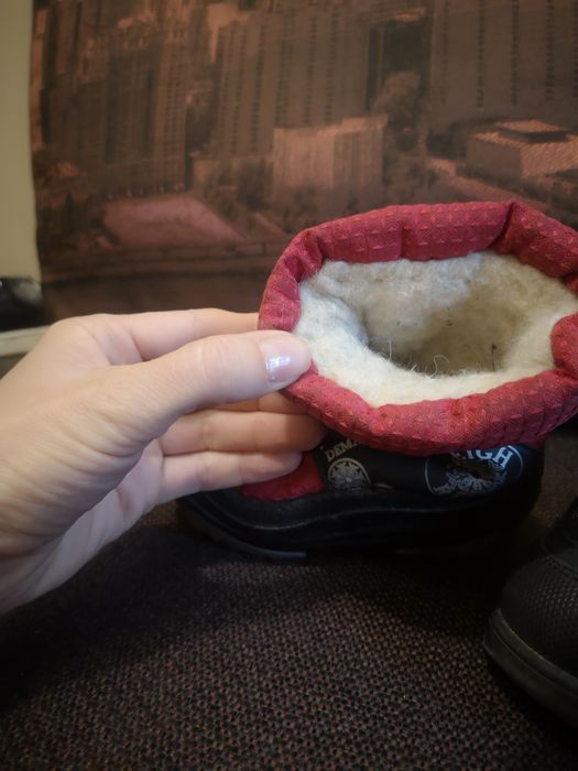 Продаю обувь на мальчика