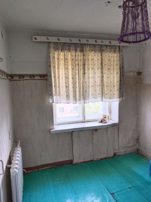 Продам  2 х комн. Квар. 2-30, 5 этаж