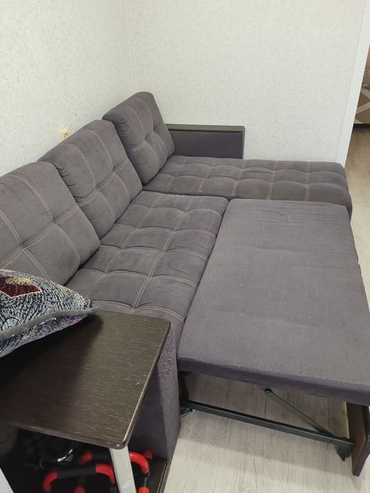 Угловой диван (раскладной)