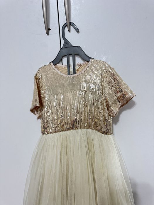 Платье на девочку