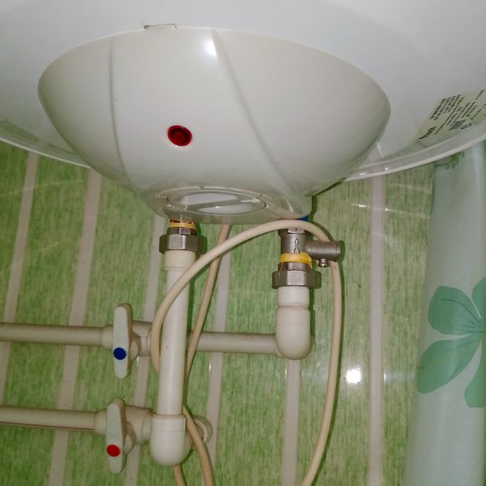 Водонагреватель 100 литров