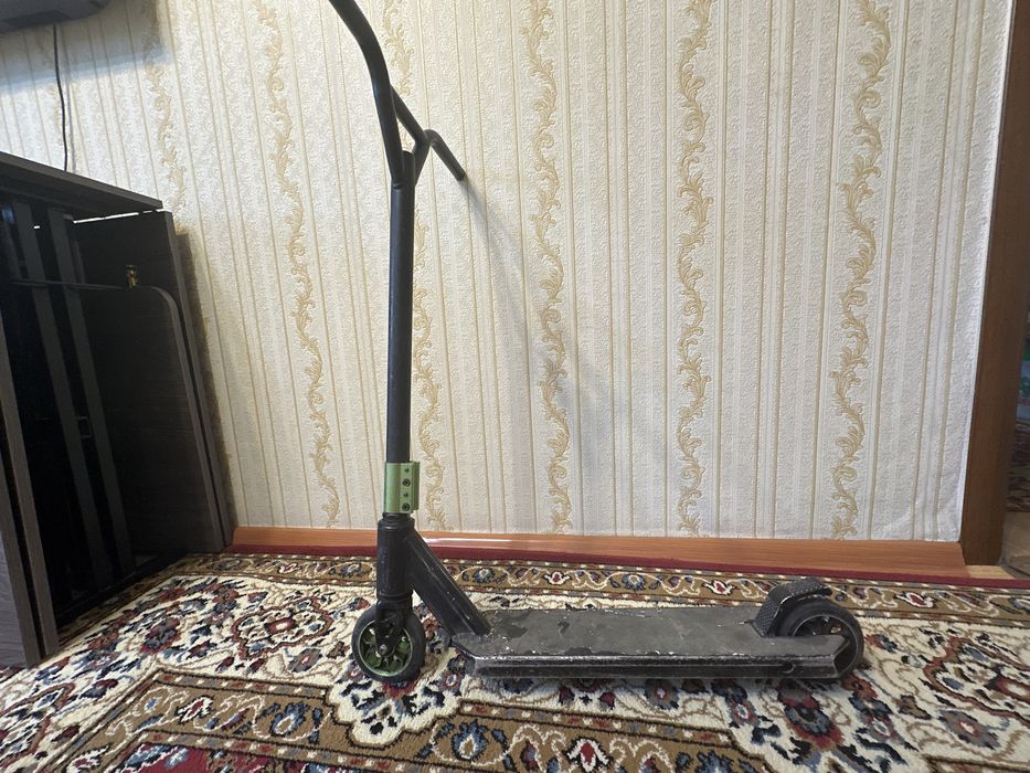 Продам трюковой самокат