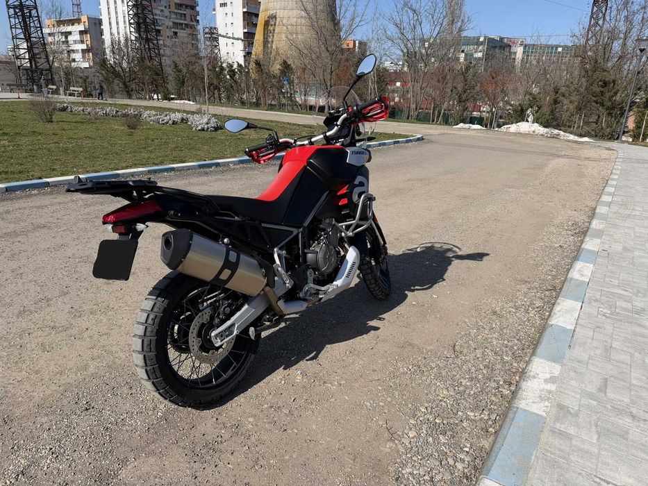 Motocicleta Adventure Touring Aprilia Tuareg 660 – Accesorizată OEM