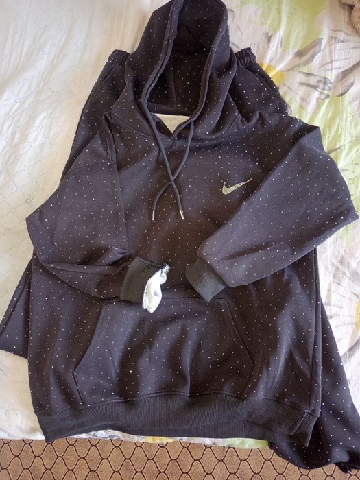 Продам женский костюм