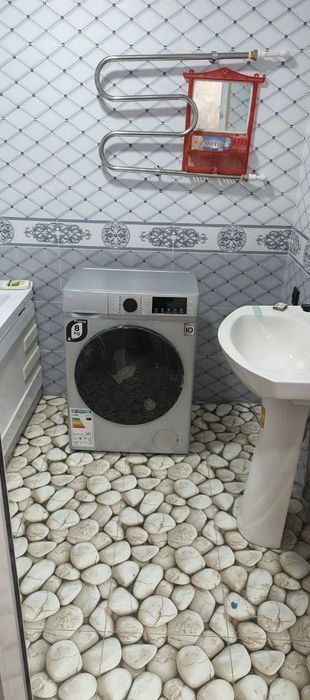 Ijaraga uy 2 xonali beriladi ham ma sharoit bor, adres juda qulay.Tel