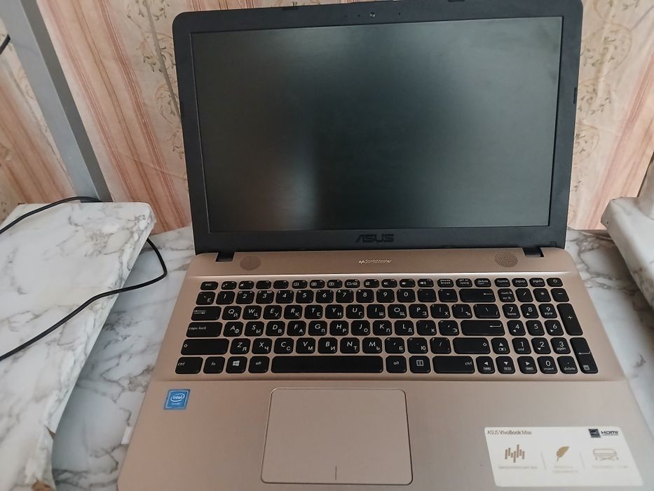 Ноутбук в хорошем состоянии