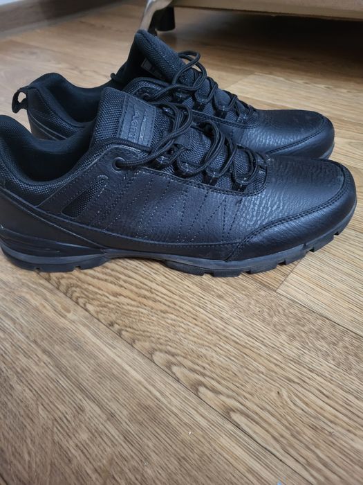 Продам клёвые кроссовки