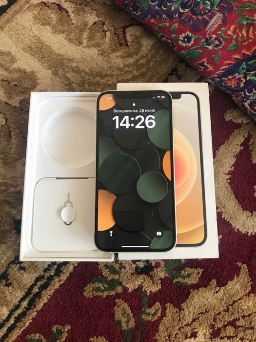 Iphone 12 sotiladi srochna