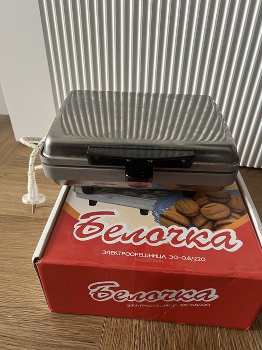 Продам электроорешницу "Белочка" на 12 шт.