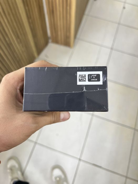 Vivo V50 Lite Gold