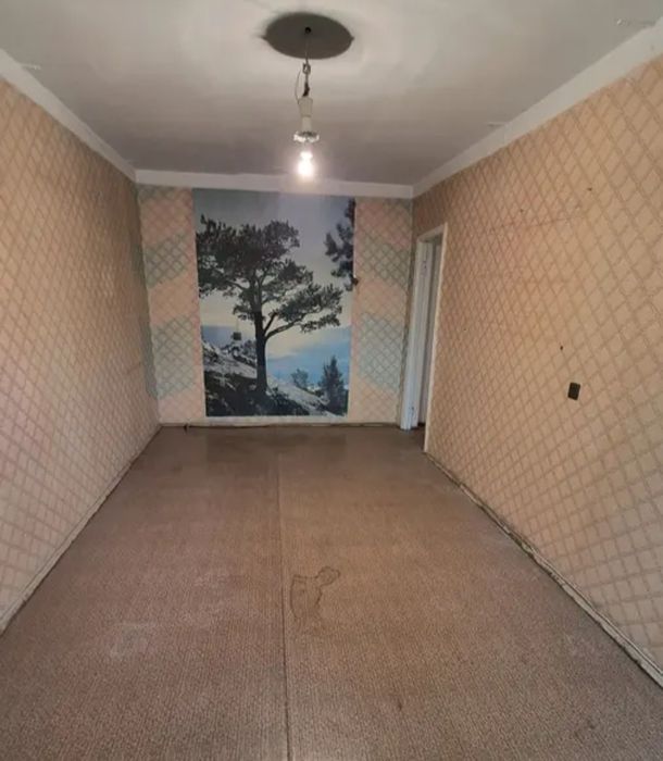 продам 3-х ком. 72кв. 3мкр. 2-этаж