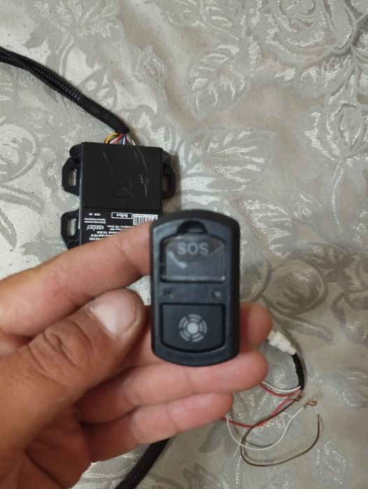 Продам кнопку глонас и GPS трекер