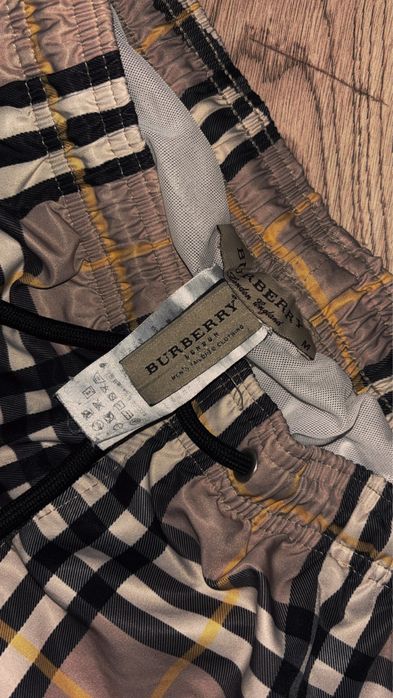 Pantaloni scurtii de baie BURBERRY