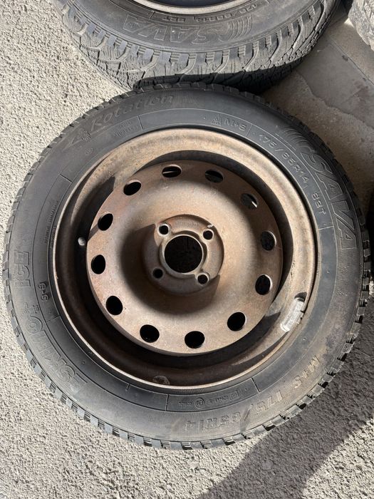 175 65R14 4 Джанти със зимни гуми r14