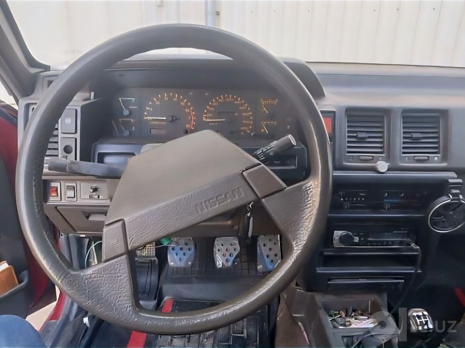 Срочно 500 $, NISSAN 1986