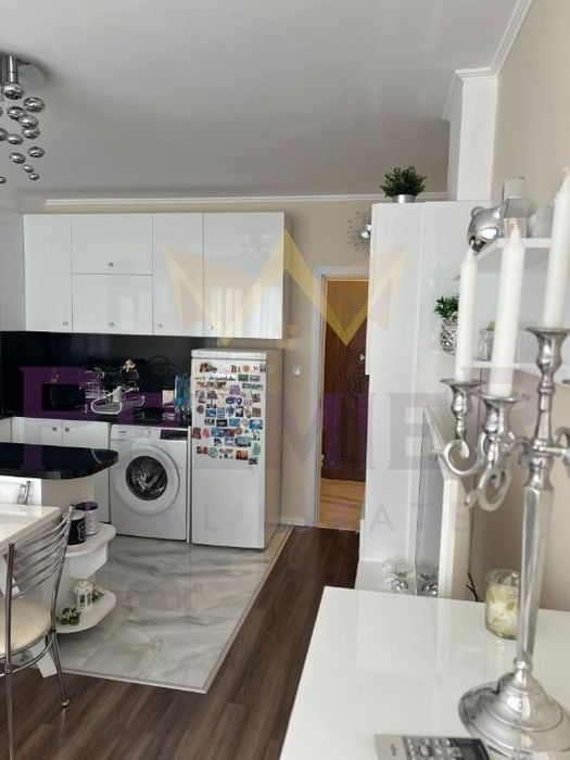 Дава се под наем Двустаен апартамент в Варна, Кайсиева градина - 60 кв.м за 561 € - Снимка #1