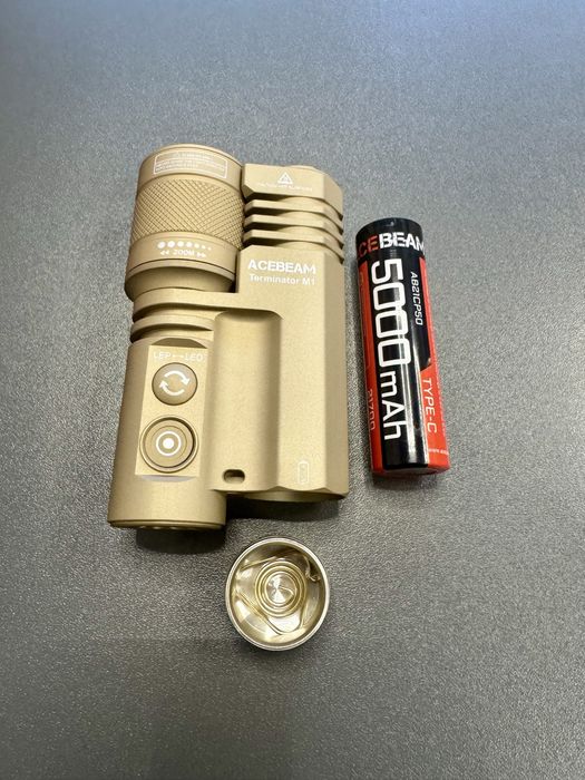 Мощен фенер Acebeam M1 Terminator | LEP + LED | Zoom | Далекобоен 1600м