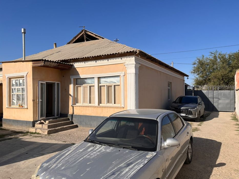 Тез арада үй сатылады