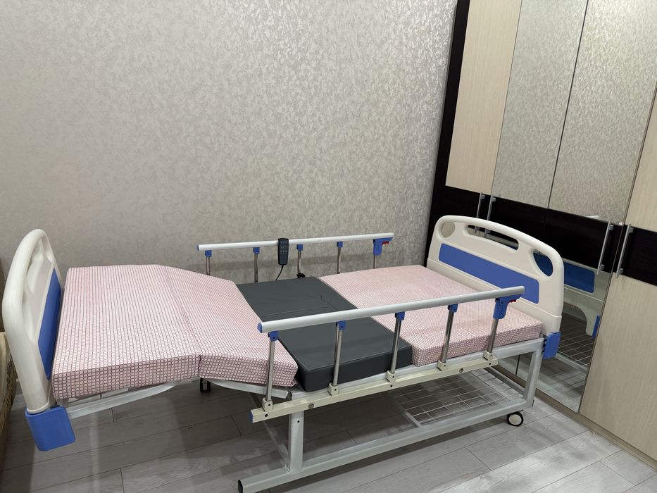 Медицинская кровать