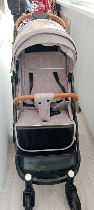 Продам Коляску б/у в норм состоянии