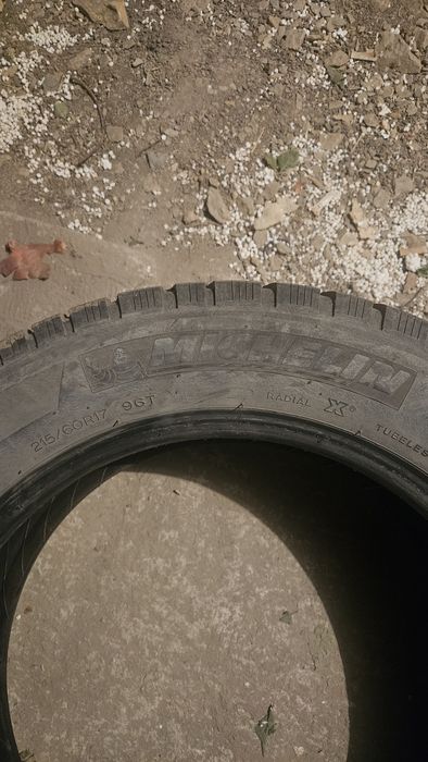 Продам одну шину зима
