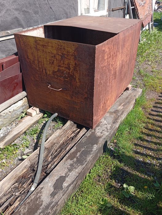 Продам ёмкость  1,5 куба.satamyn