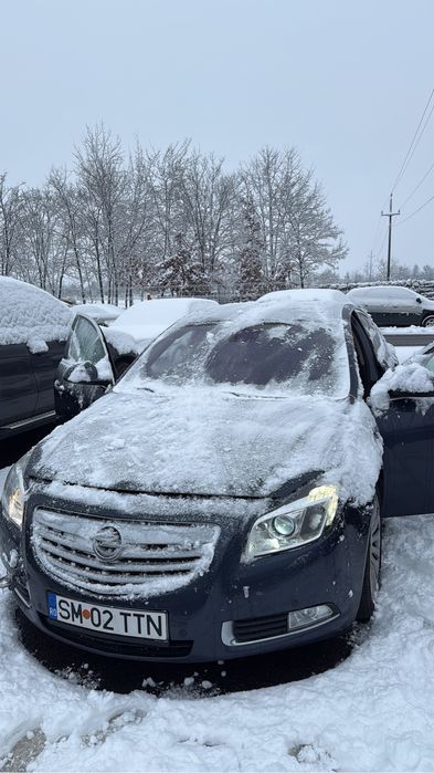 Opel insignia se dezmembreaza