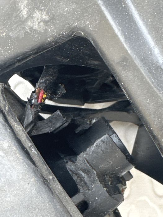 75 камридің оң жақ айнасы сырты бүтін