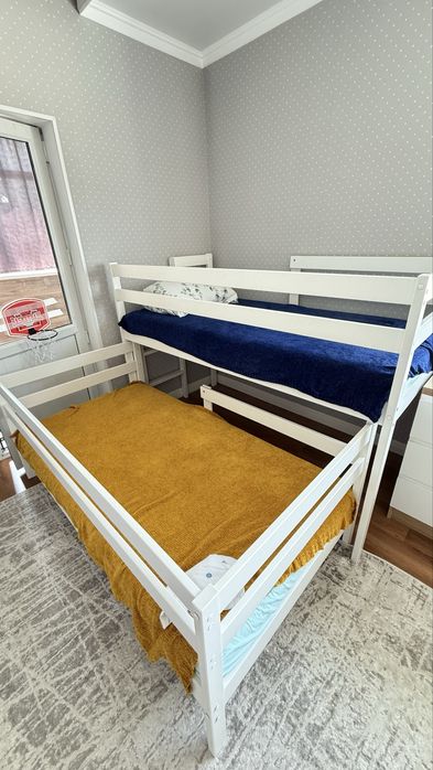 Детские кровати две комплект