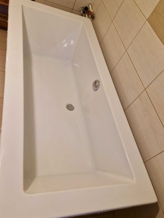 Cada baie Artemis 180/80 noua