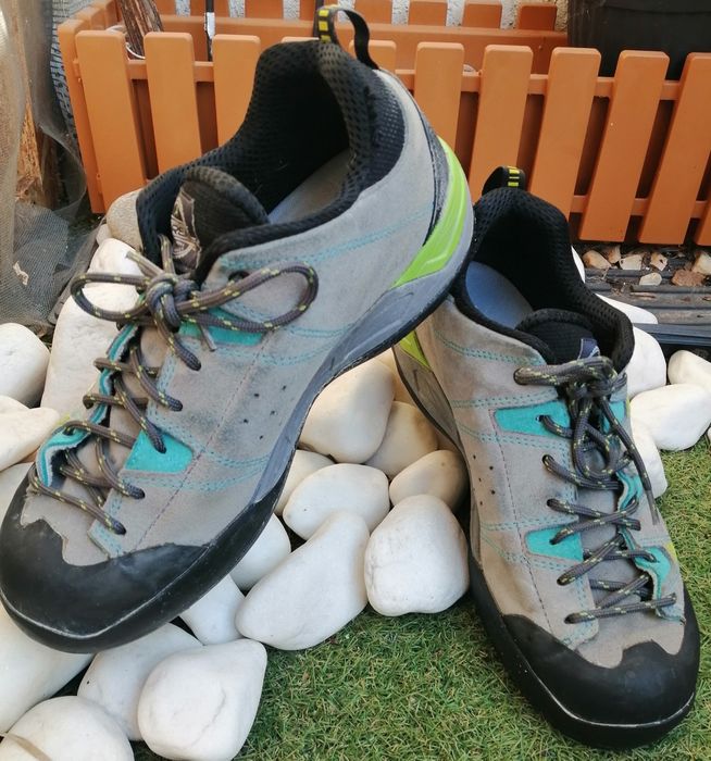 Дамски туристически обувки Boreal