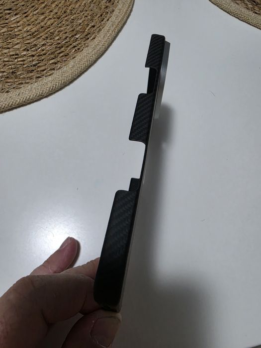 Vând husa Pitaka iPhone 16 pro max !!!