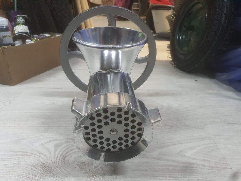 Masina manuala de tocat