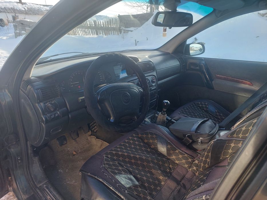 Опел омега 1994г.в.