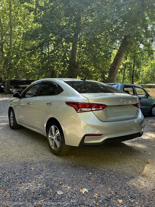 Продается Hyundai accent, 2020 год,  86000 км