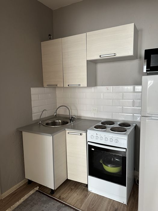 кухонный гарнитур с плитой