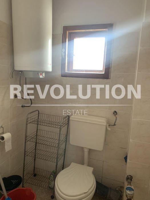 Дава се под наем Тристаен апартамент в Варна, Спортна зала - 95 кв.м за 325 € - Снимка #3