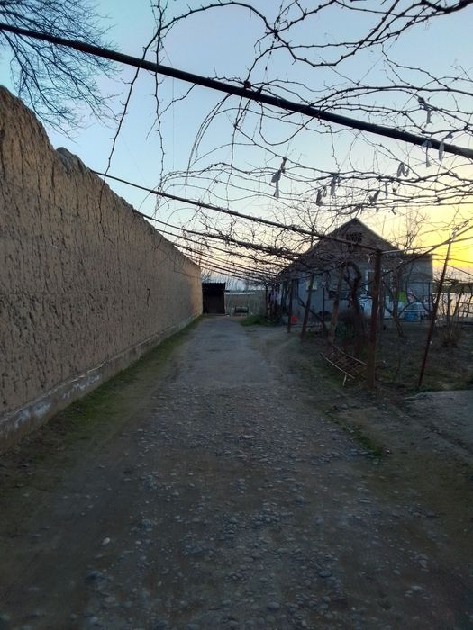 Tayyor hovli sotiladi Eski anhor