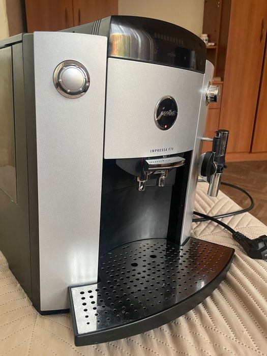 Кафемашина Jura Impressa F 70 Работеща, сервизирана