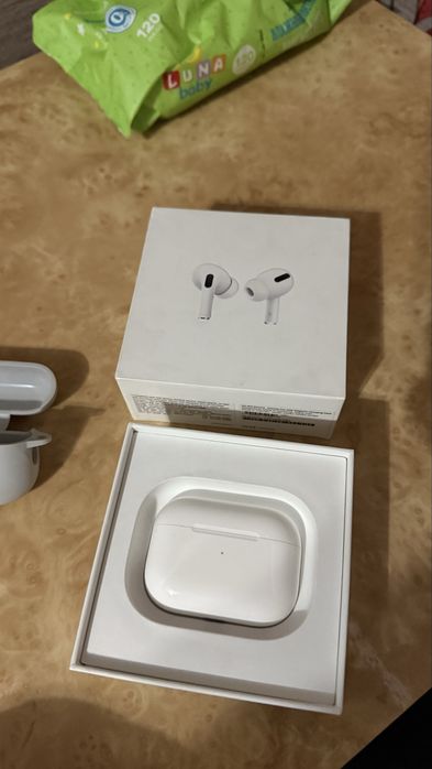 Наушники Airpods pro