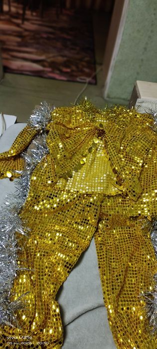 Продам новогодние костюмы