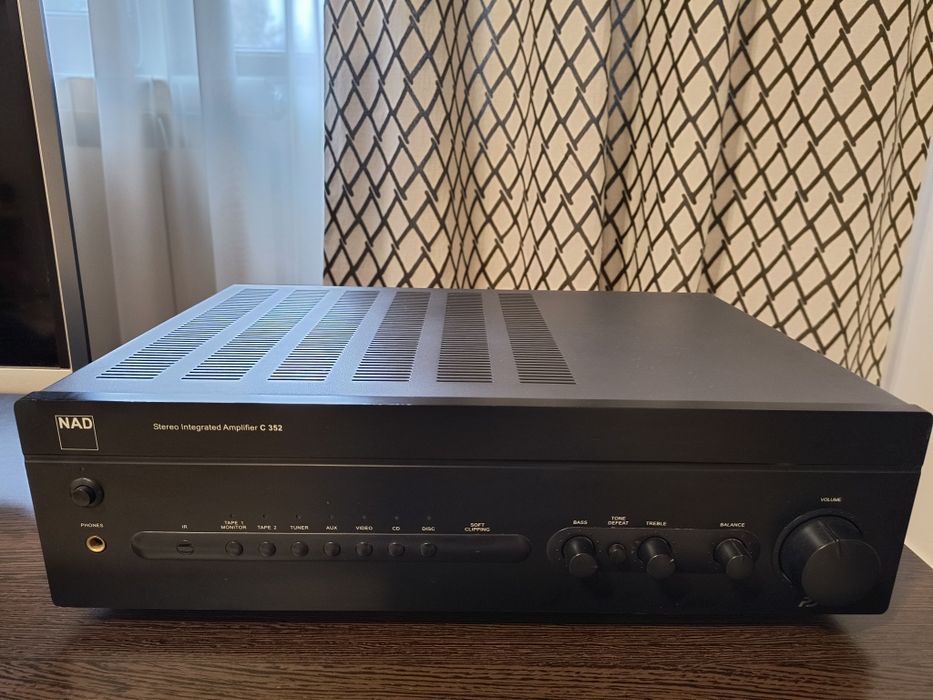 Amplificator Nad C 352