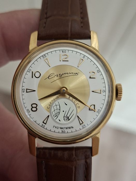 Продам часы СССР