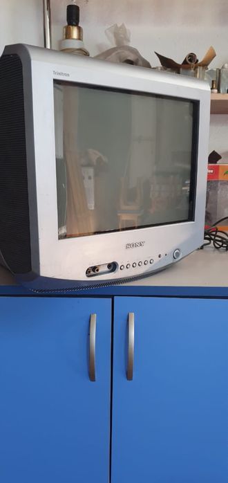 Продам телевизор б/у в хорошем состоянии