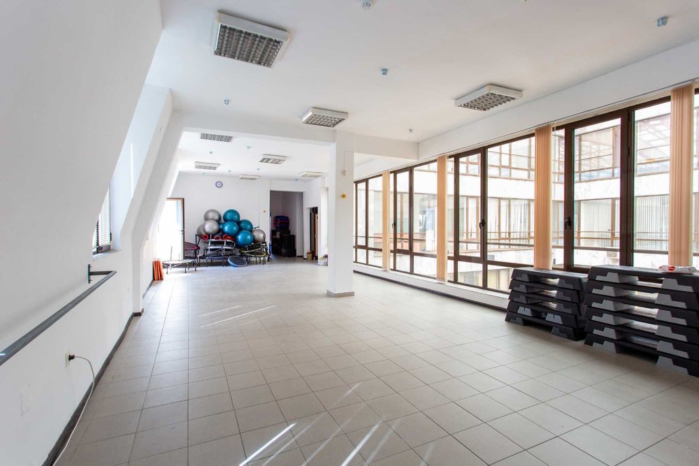 Дава се под наем Магазин в София, Манастирски ливади - 150 кв.м за 30.6 € - Снимка #2