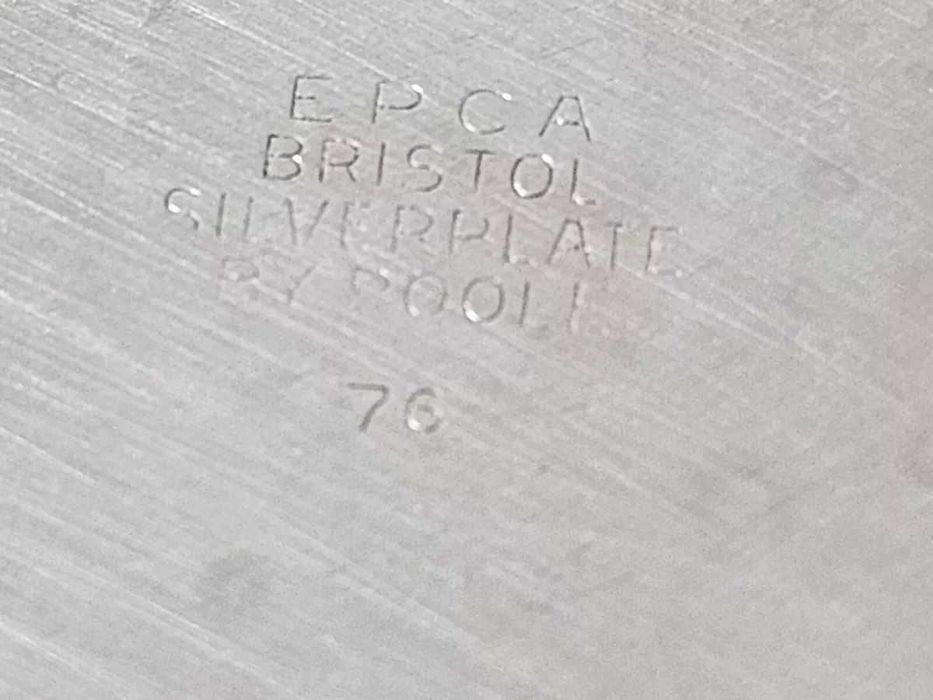 Два винтажных посеребренных больших блюда на стол из США