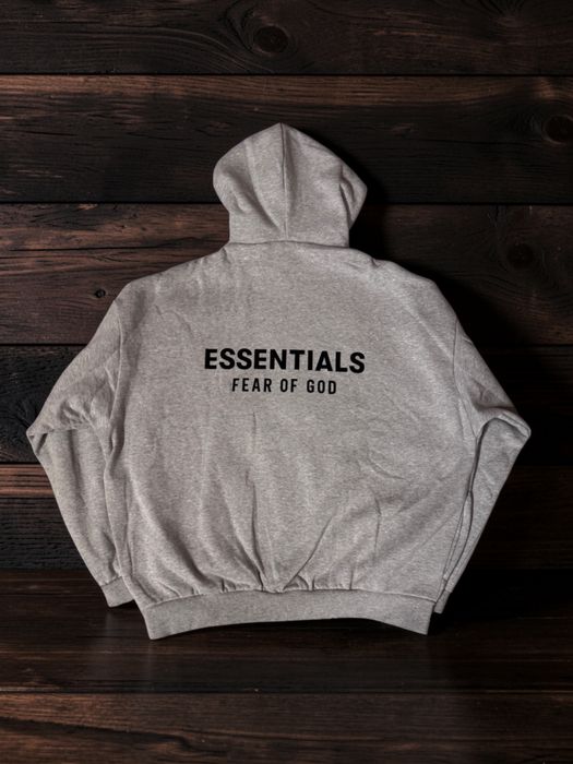 •Essentials Hanorac•