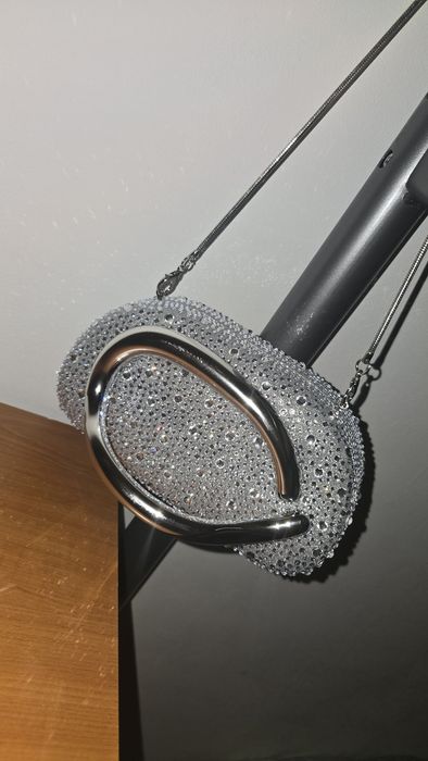Vand geanta/clutch elegant argintiu NOU